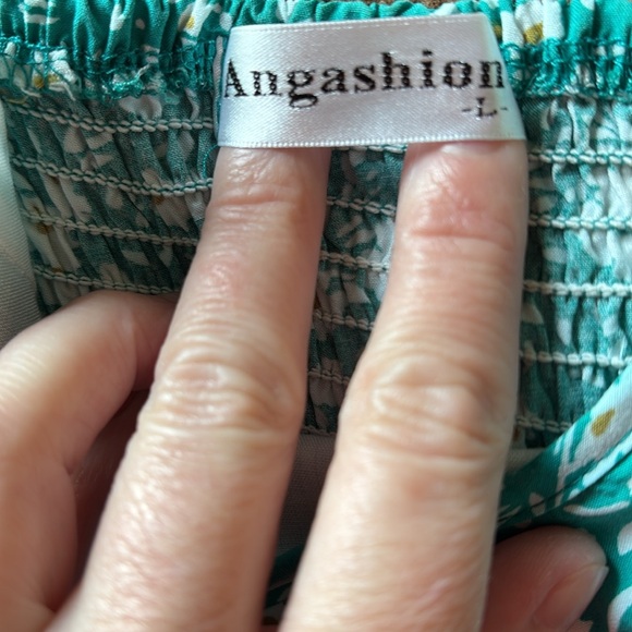 Green with White Flowers Pleated Midi Sundress with Spaghetti Straps - Picture 2 of 7